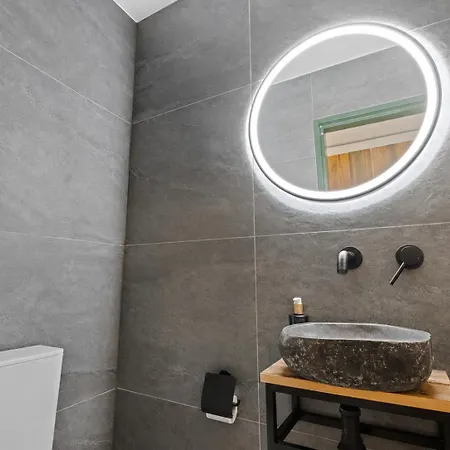 Magnifique Renove Avec Superbe Vue *